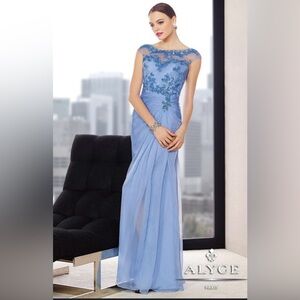 Elegant Blue Evening Gown